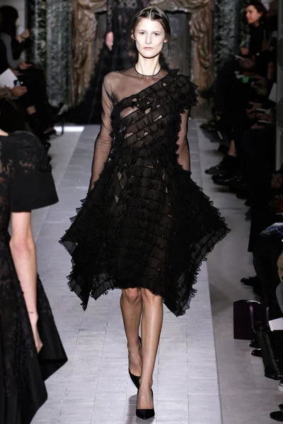 Look 33
